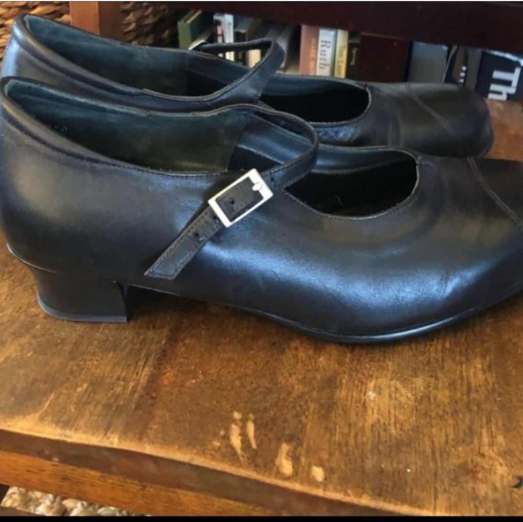 Australian Brand Kumfs New Zealand Black Leather Shoes